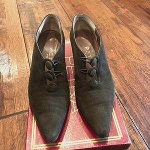 Boutique Italian suede shoes w/ button details